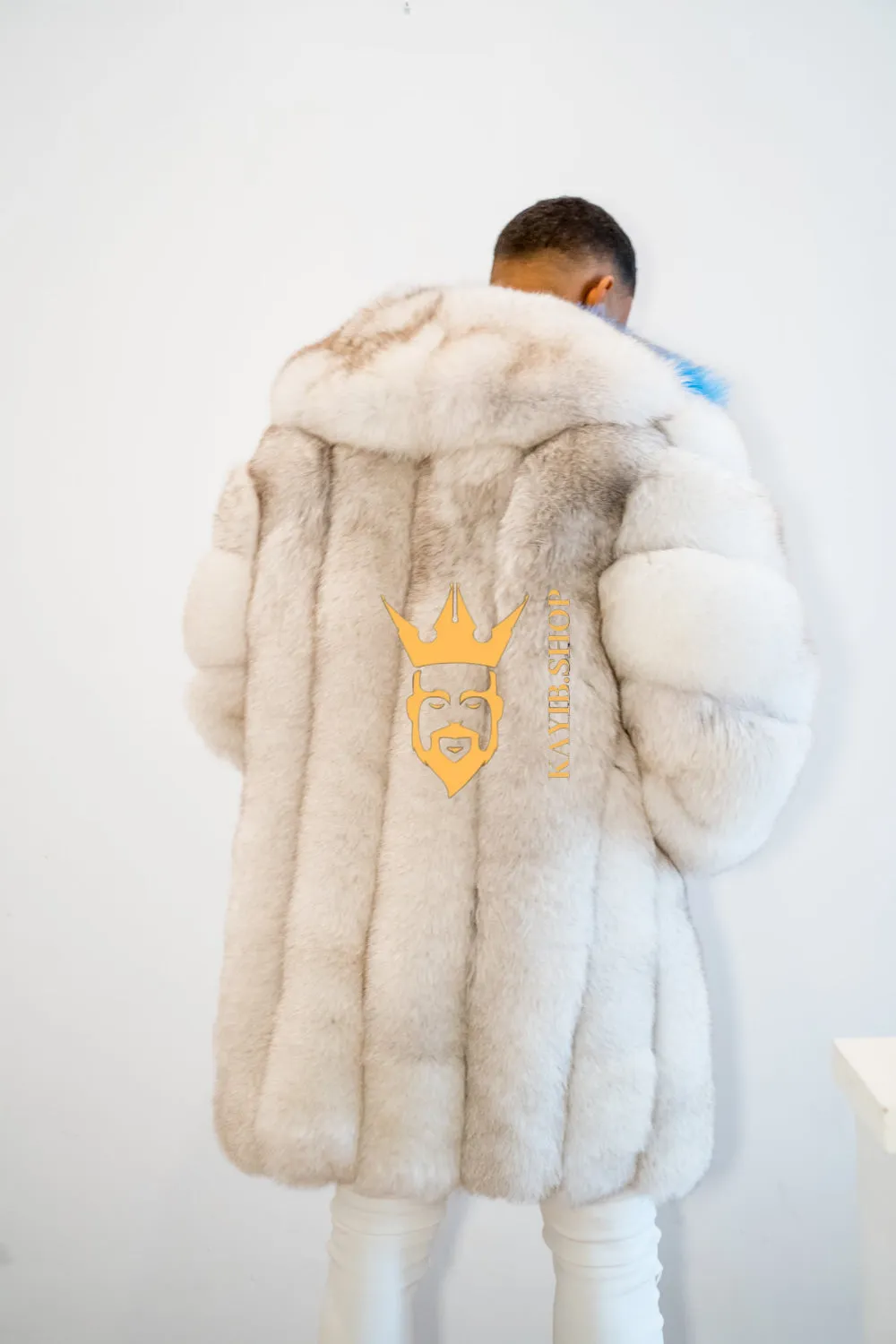 Luxurious Handmade Real Fox Fur Coats for Men and Women | Premium Winter Fashion