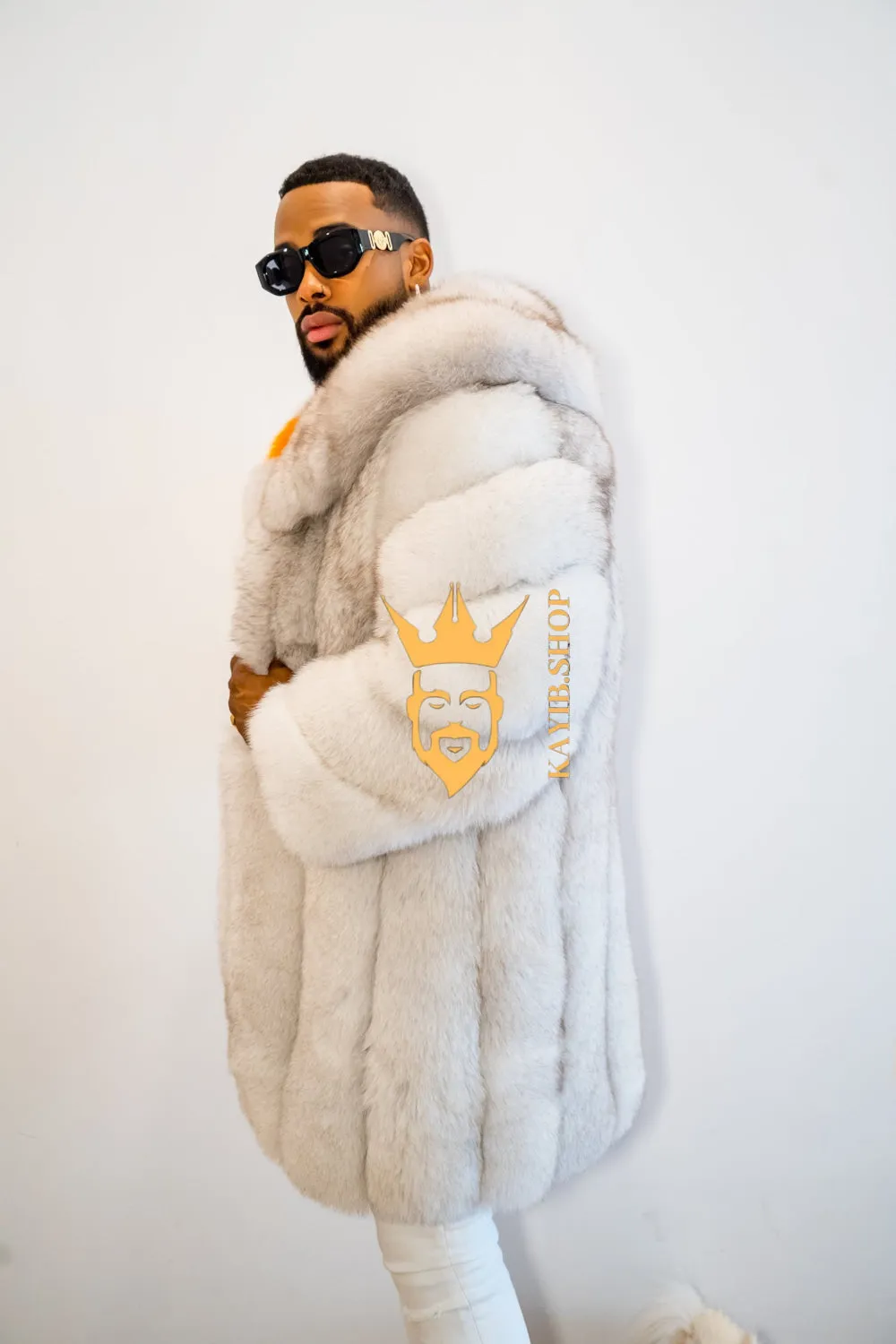 Luxurious Handmade Real Fox Fur Coats for Men and Women | Premium Winter Fashion