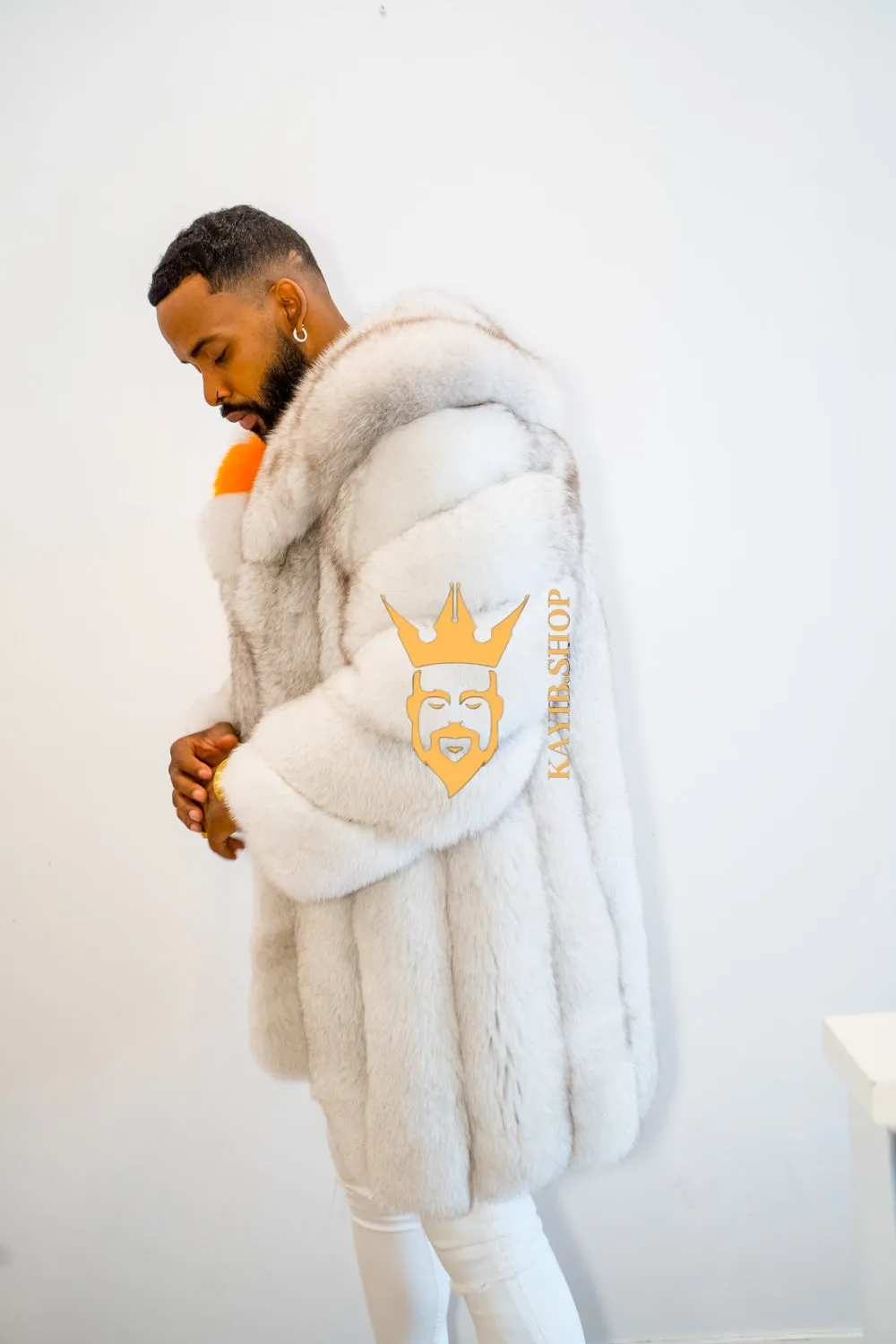 Luxurious Handmade Real Fox Fur Coats for Men and Women | Premium Winter Fashion