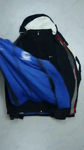 NIKE JACKETS - 15 PIECES