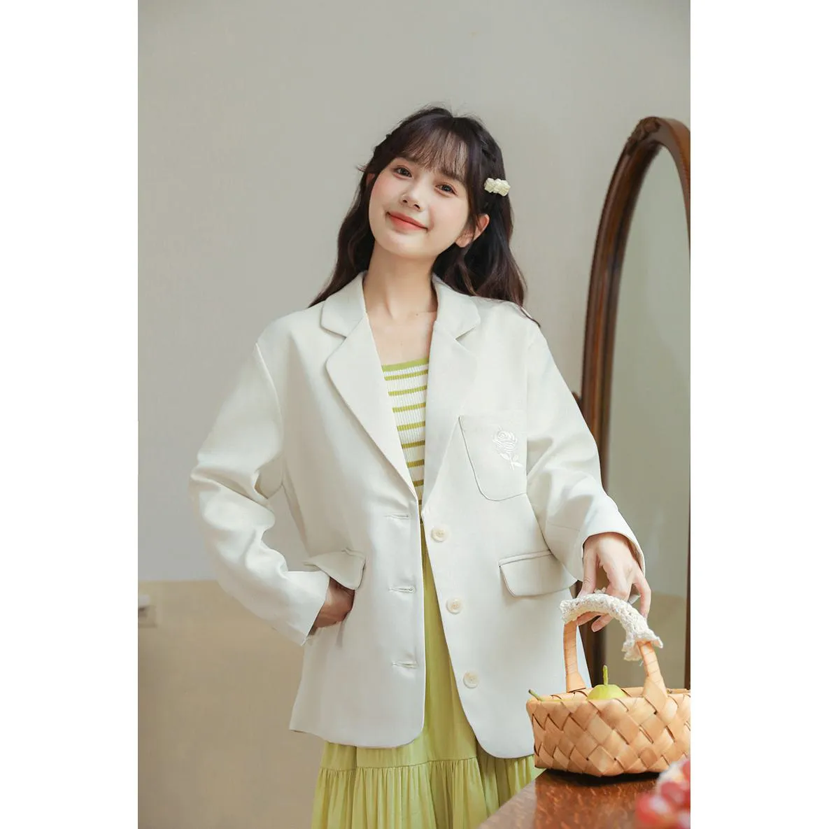 Versatile Flower Embroidery Loose Fit Blazer