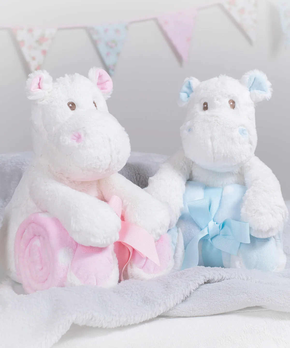 White/Pink - Hippo with blanket